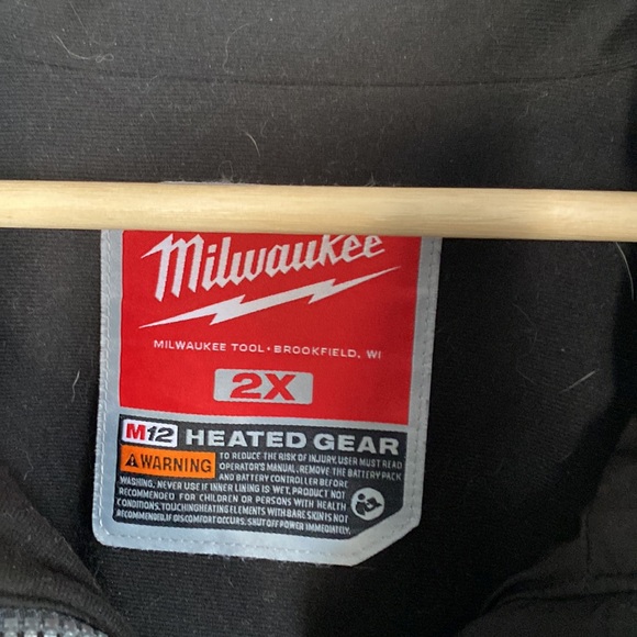 Milwaukee 2XL heated womens jacket - Picture 2 of 3